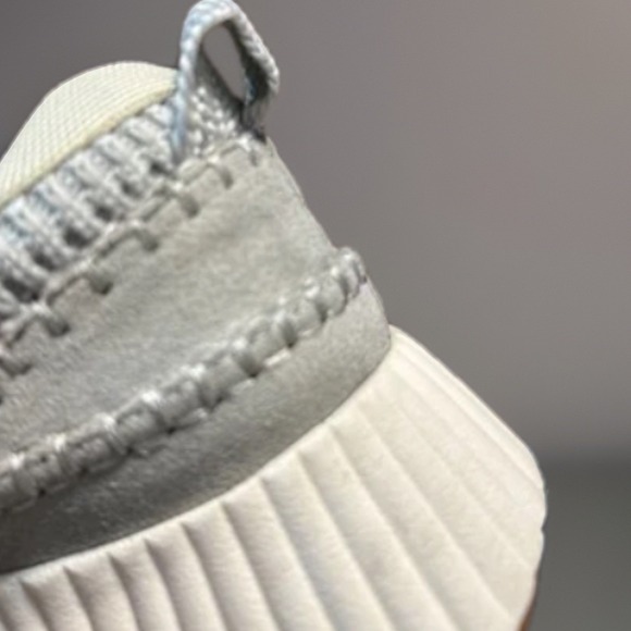 White Mountain Dynastic Platform Sneakers Womens Size 7M Gray Boho Streetwear - Picture 6 of 8